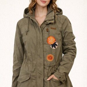 Columbia small hooded military inspired jacket